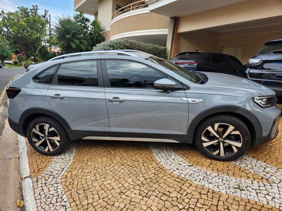 VOLKSWAGEN NIVUS 1.0 200 TSI TOTAL FLEX HIGHLINE AUTOMÁTICO VOLKSWAGEN NIVUS 1.0 200 TSI TOTAL FLEX HIGHLINE AUTOMÁTICO